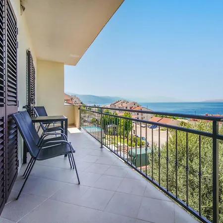 Apartamento Smit By Interhome Novi Vinodolski