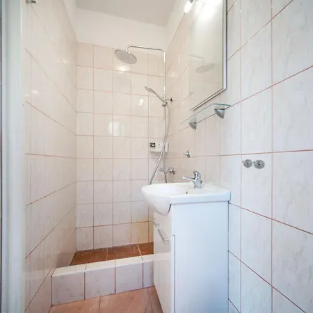 Apartamento Smit By Interhome